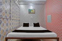 SPOT ON Prayag Niwas Hotel And Restaurant 