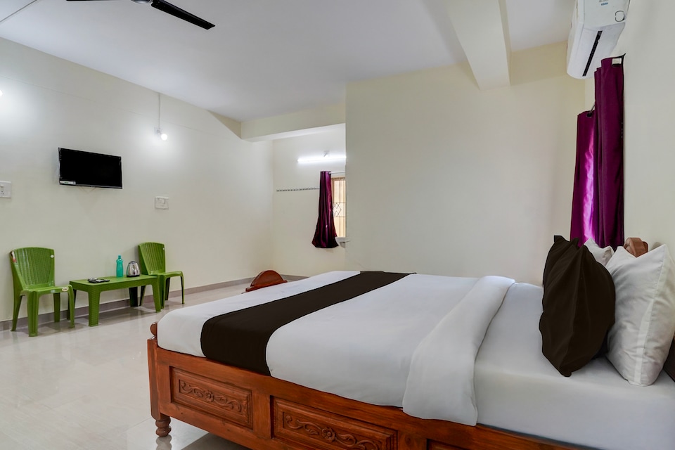 Spot On Razz Palace, Chandrasekharpur, भुवनेश्वर