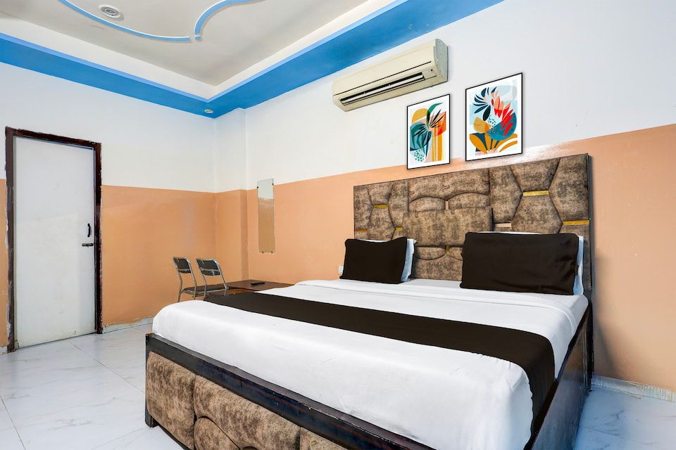 Hotel O M.C Residency , North Delhi, Delhi