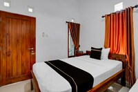 OYO 95088 Homestay Omah Pring
