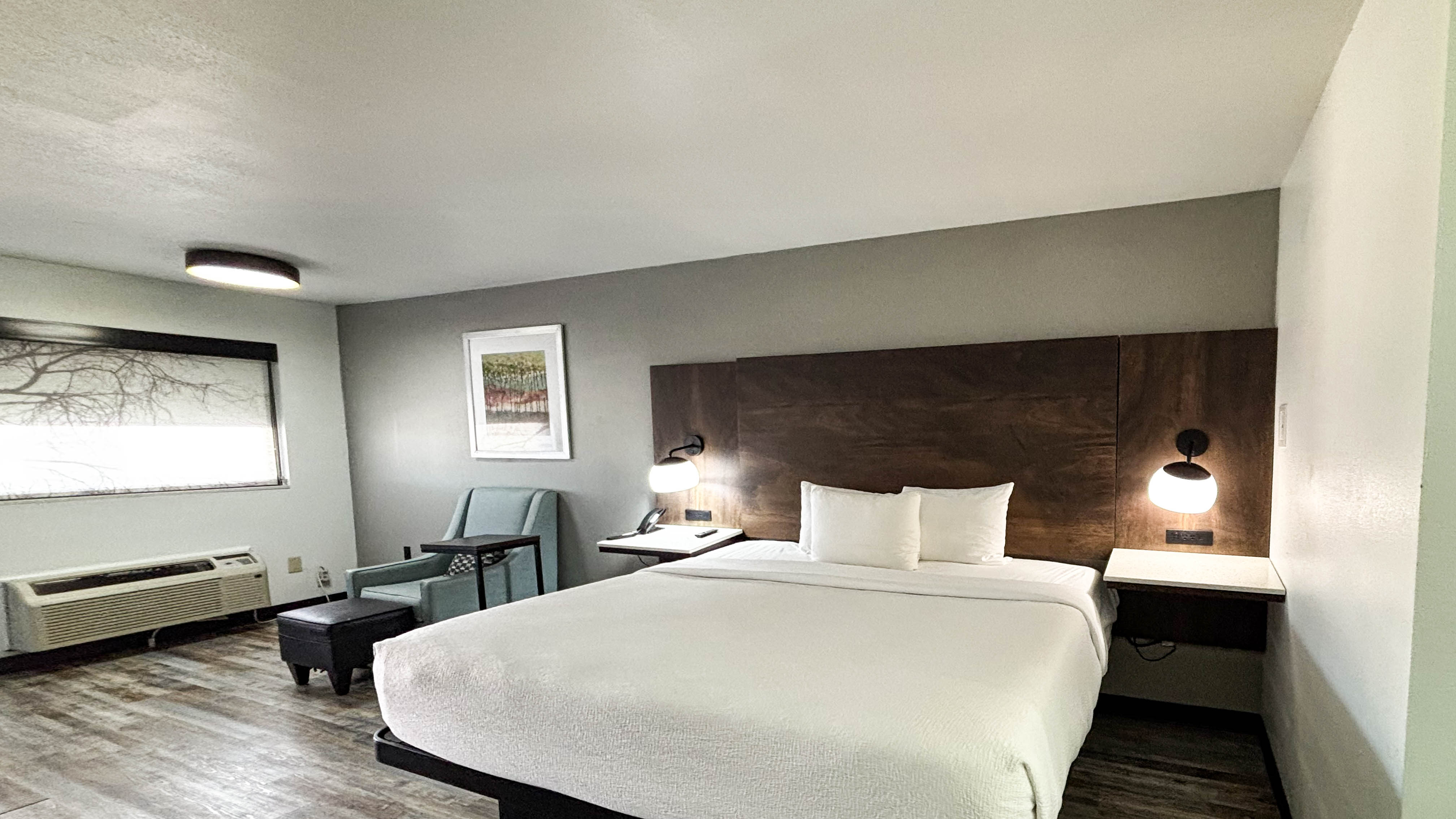 Studio 6 Suites Richland, MS / Jackson, OYO Hotels Jackson, Book @ $62