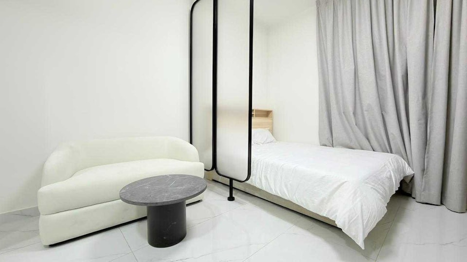 Premium Apartment at Equiti Gates with Pool & Gym Jebel Ali, Discovery Garden Dubai, Dubai