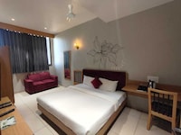 Hotel O Satara Bypass Formerly Sairaj Lodging