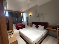 Hotel O Satara Bypass Formerly Sairaj Lodging