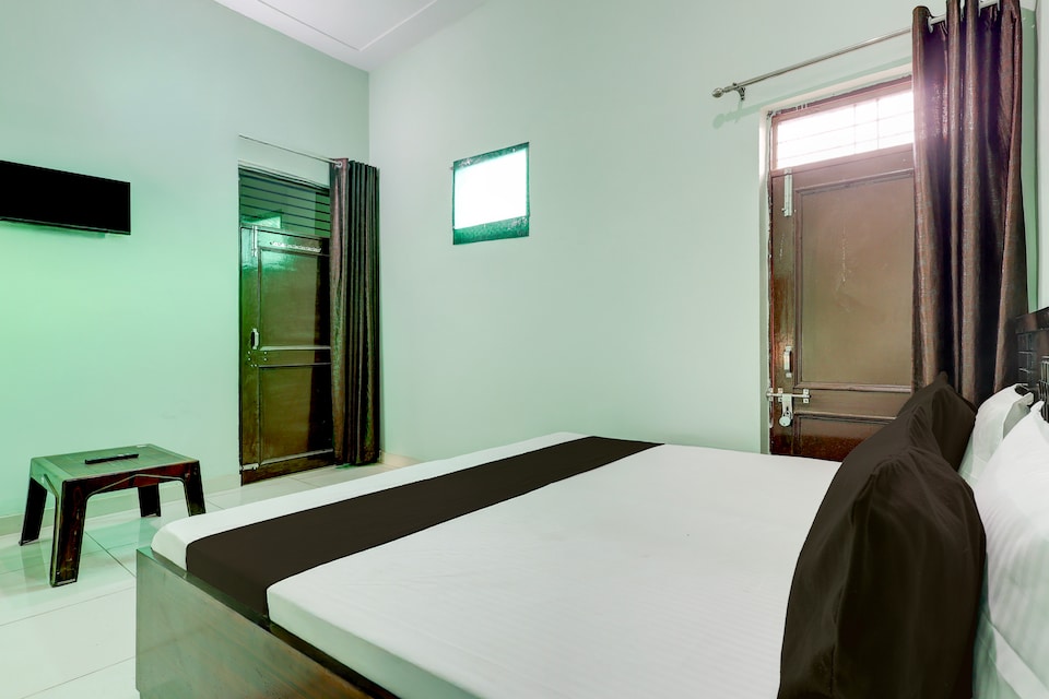 Hotel O HEAVEN HOTEL, Ghaziabad City, Ghaziabad