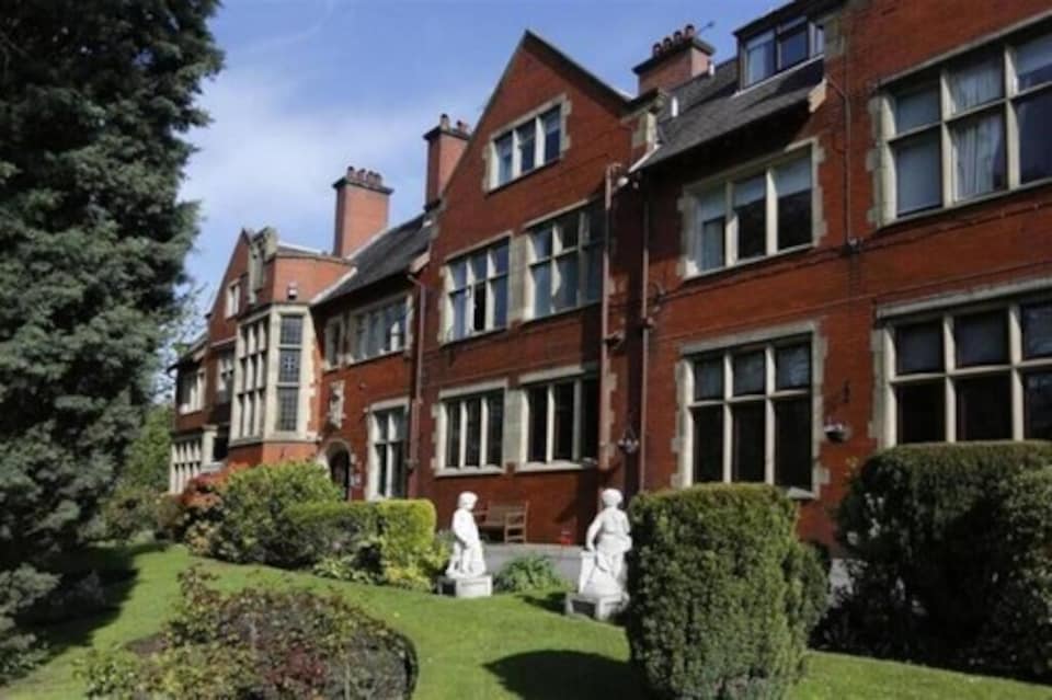 Broadfield Park to be listed by Belvilla, Rochdale (Scotland), Rochdale