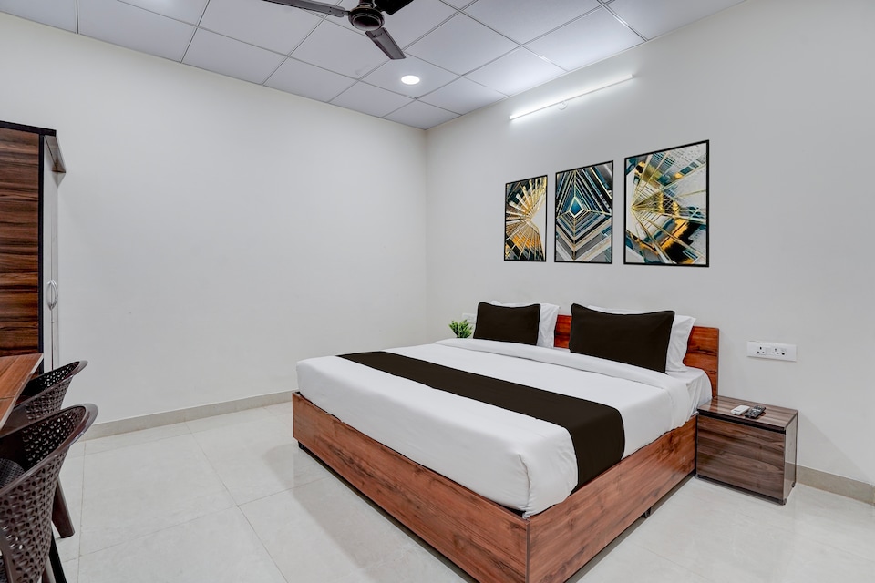 Hotel O The Hive Stay , Jaipur Airport, Jaipur