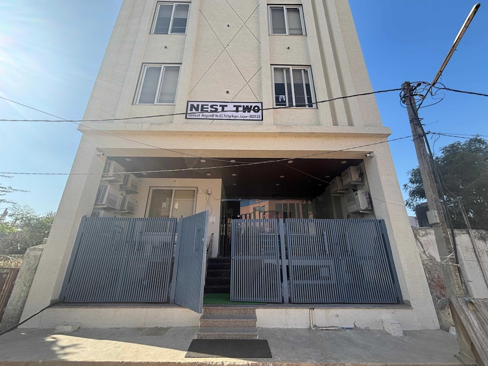 Hotel O The Hive Stay , Jaipur Airport, Jaipur