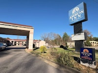 American Inn by Hotel O Selma US 80