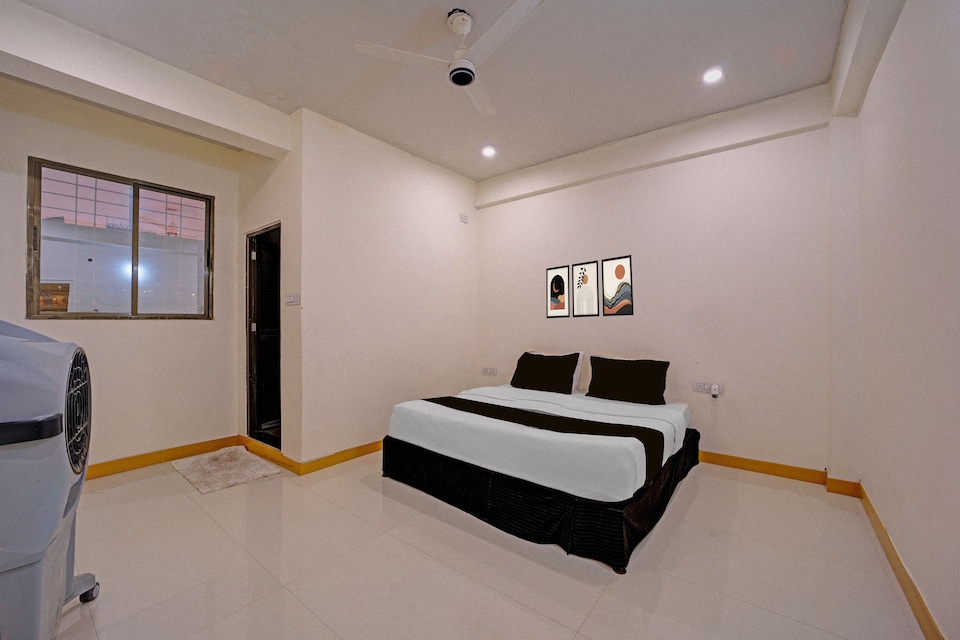 SPOT ON Hotel Mahek inn, Hamidia Road Bhopal, Bhopal