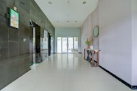 OYO 95090 Elzirooms Gunung Putri