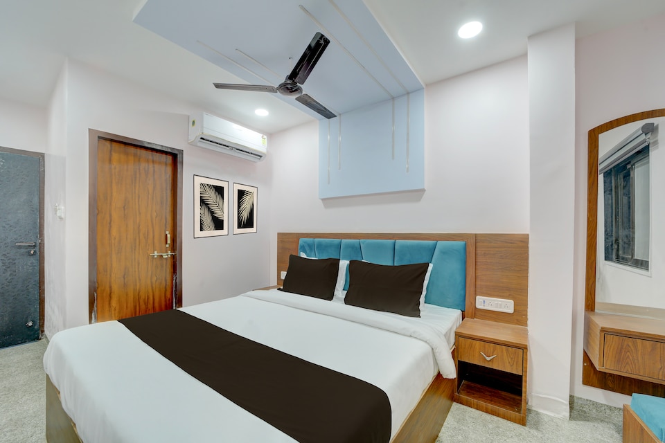 HOTEL O SHAURYA PALACE GUEST HOUSE, Pithampur Indore, Indore