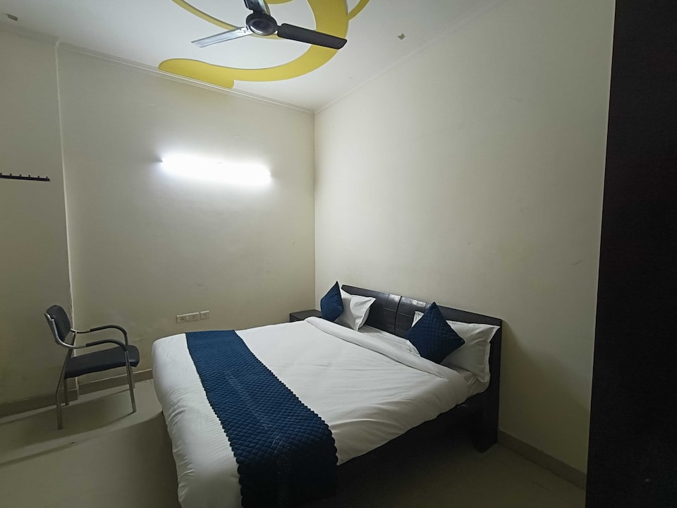 Hotel O Mishra, Noida City, Noida