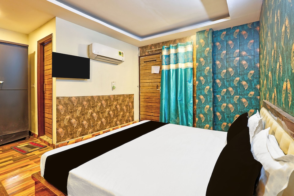 Hotel O Sector 18 Noida Formerly Terrene Empire, Noida Industrial Area Mamura, Noida