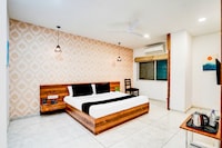 Collection O Rajpipla Bus Terminal Formerly Rajniwas