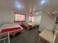 SPOT ON Panchratna Executive Lodging