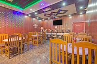 Collection O Kursoo Rajbagh Formerly Mid Valley Residency