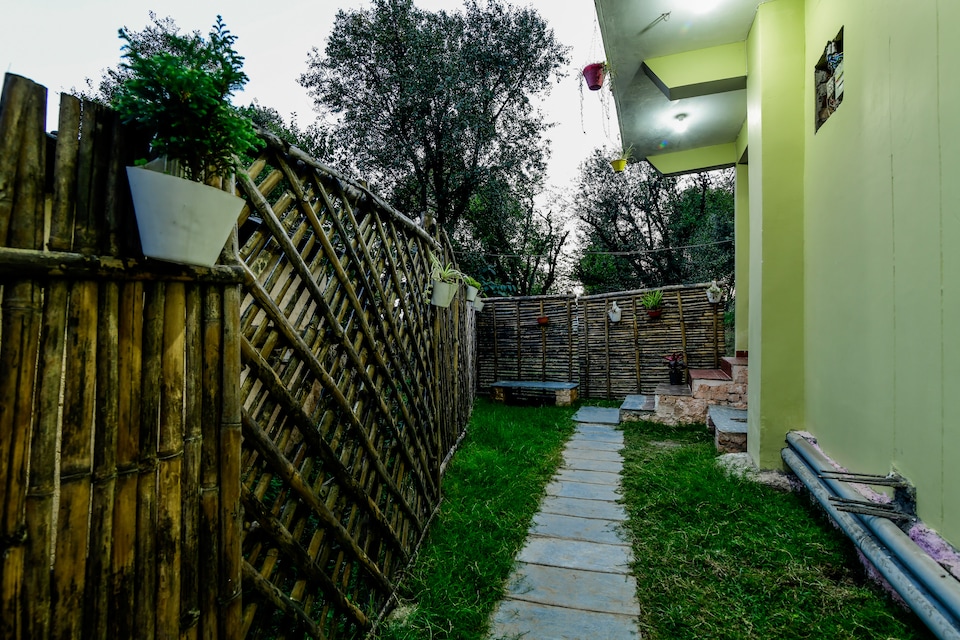 OYO Home 13409 Cozy Stay, Dharamshala, Dharamshala