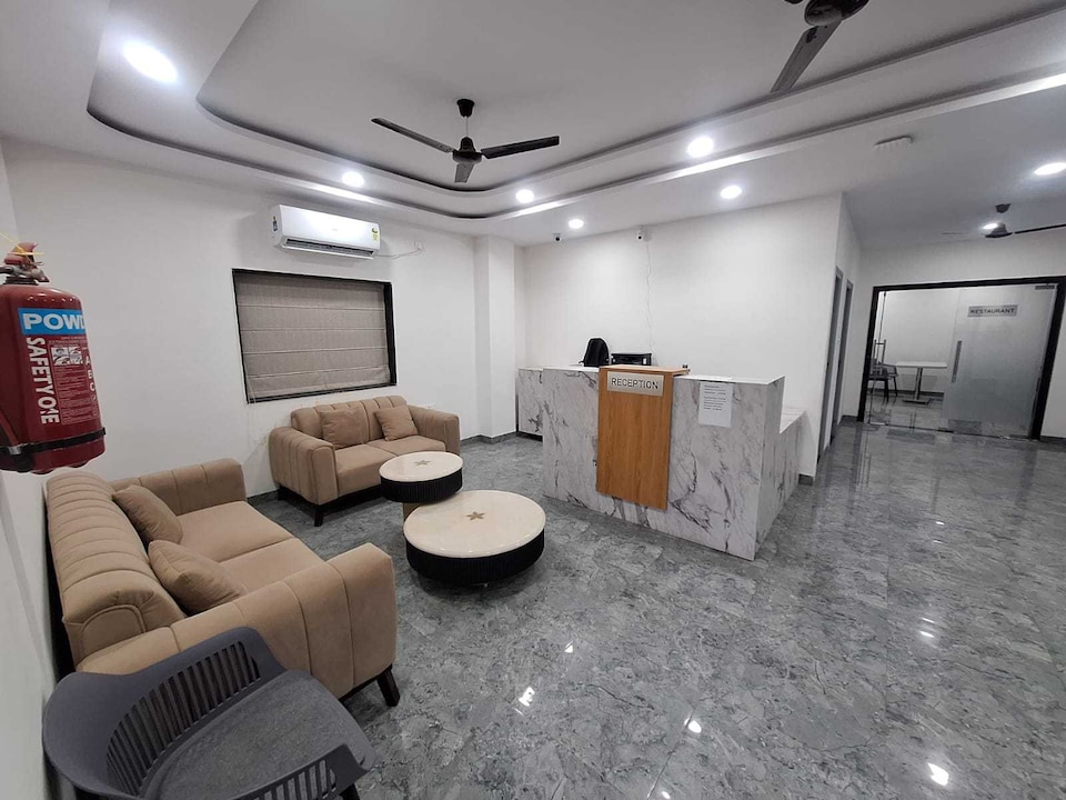 Collection O Tarnaka Metro Station Hyderabad, LB Nagar-Uppal, Hyderabad