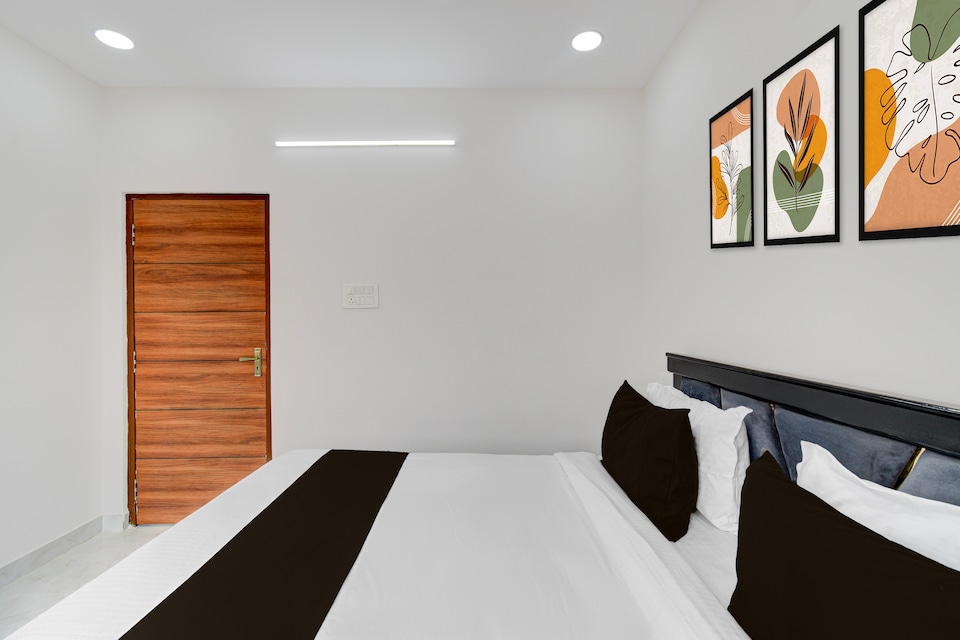Super Collection O Tarnaka Metro Station Hyderabad, LB Nagar-Uppal, Hyderabad