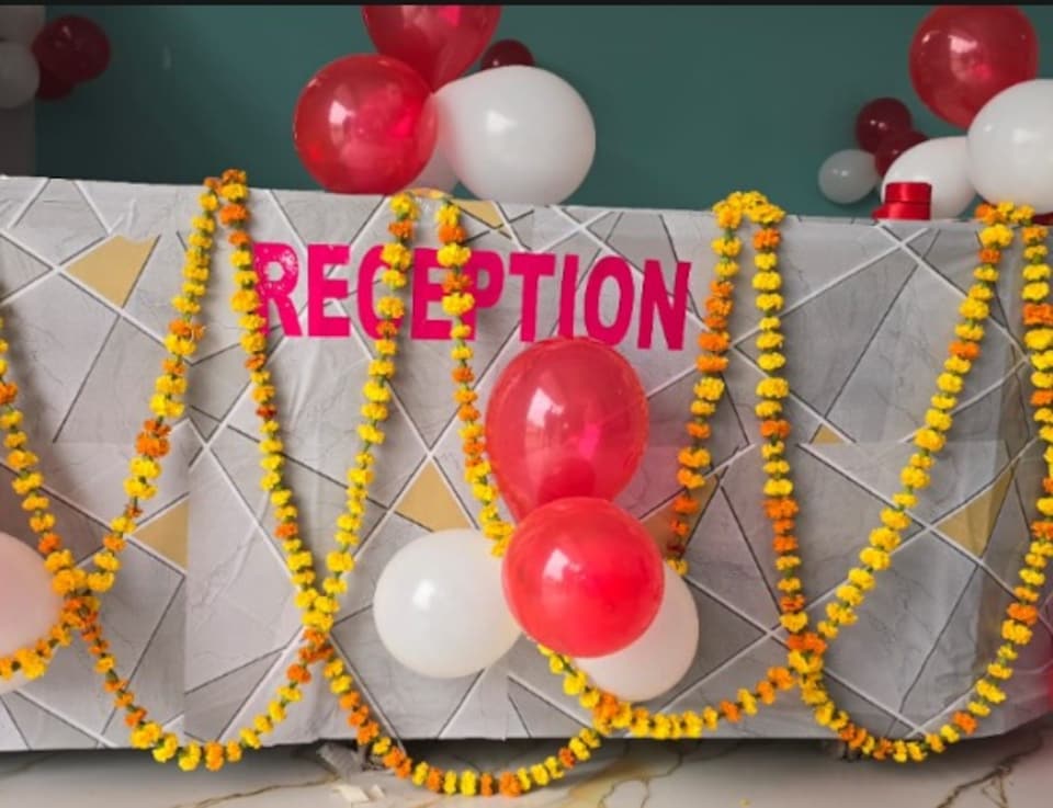 SPOT ON ROYAL INN HOTEL, Salon, Salon