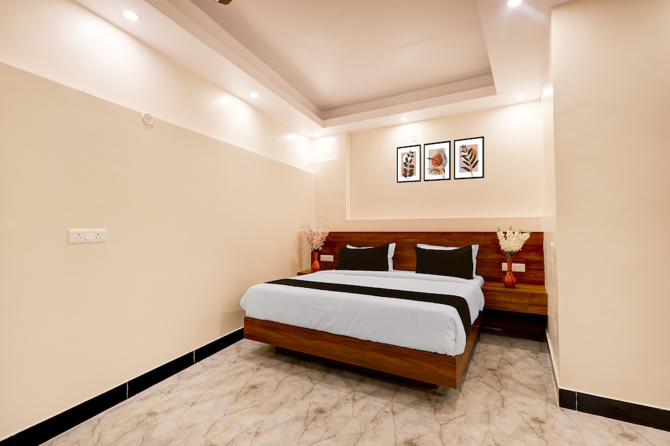 SPOT ON THE ONYX HOTEL , Faizabad Road, Lucknow