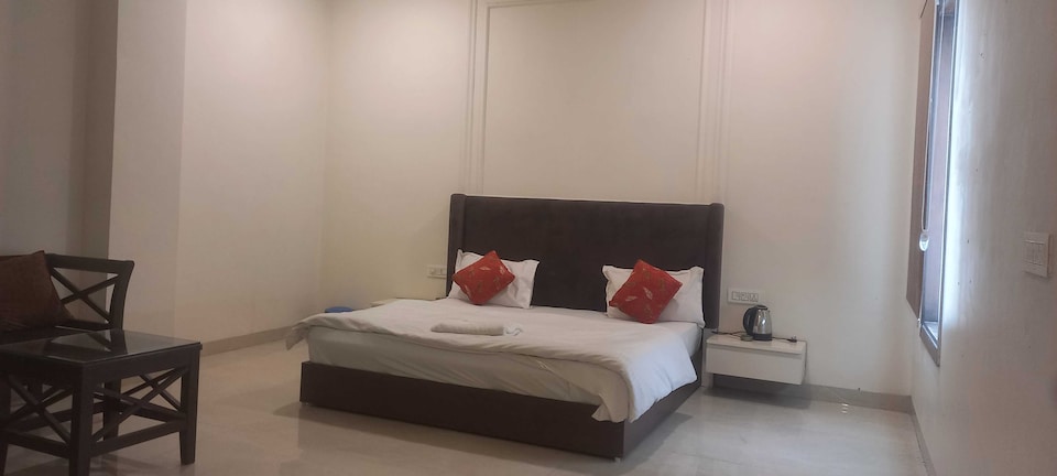 Hotel O THE AMBIENCE REGENCY HOTEL, Moradabad, Moradabad