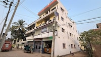 Hotel O Mahadev Palace 