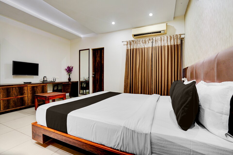 Townhouse Morbi Lalpar Formerly The Grand Vardhman, Morbi, Morbi