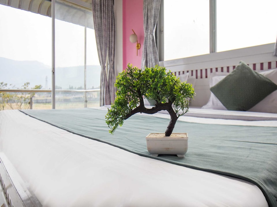 Arohi villa 4bhk Villa by Palette | Pvt pool | Lonavala, Lonavala, Lonavala