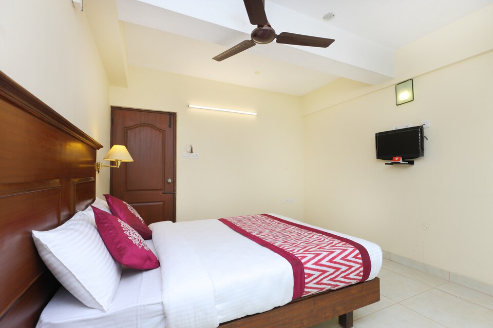 OYO 13424 Hotel Anushka, Koyambedu Chennai, Chennai