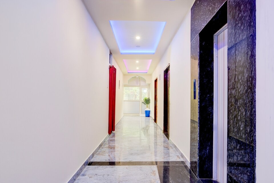 Townhouse Gauhati University Formerly The Silver Stone, ISBT Guwahati, Guwahati