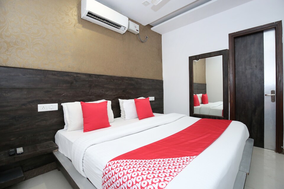 OYO 13431 Hotel Royal Blue, Zirakpur, Zirakpur