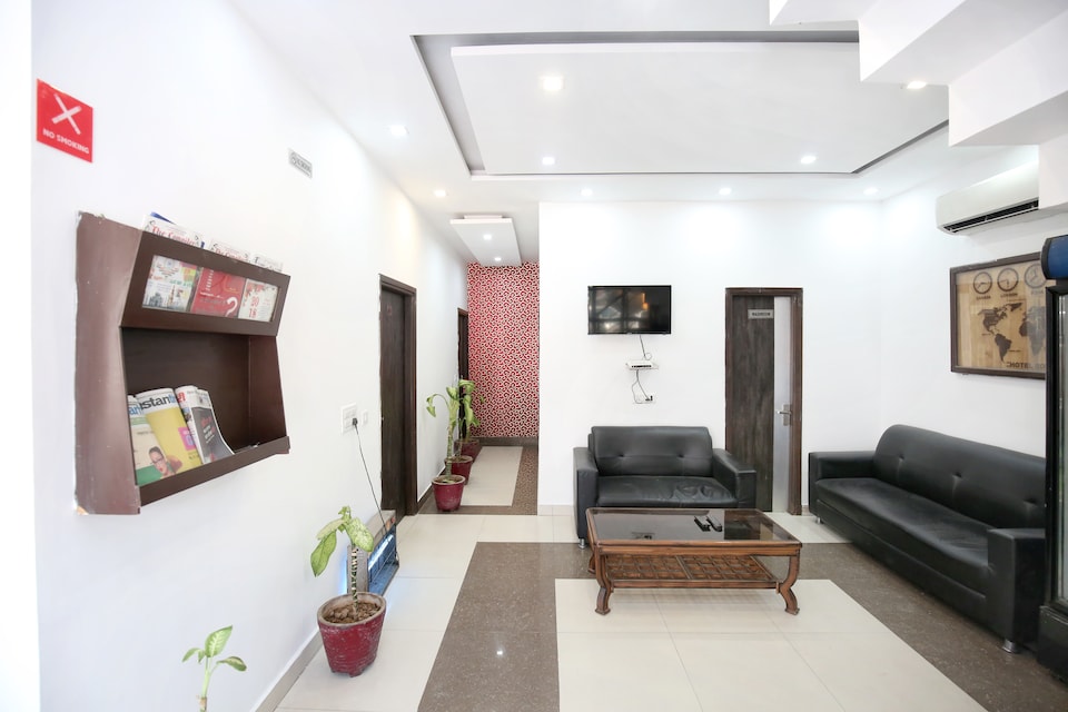 OYO 13431 Hotel Royal Blue, Zirakpur, Zirakpur