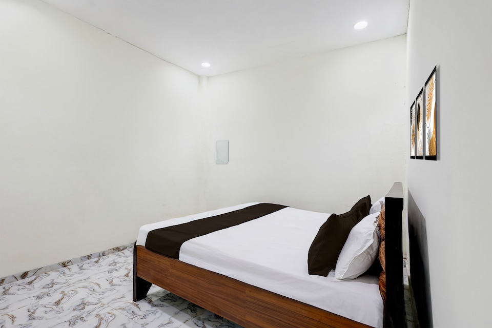 Hotel O Lake Side Inn, Golghar, Gorakhpur