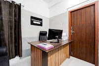 Super Townhouse Coimbatore International Airport Formerly MK Elegance Inn