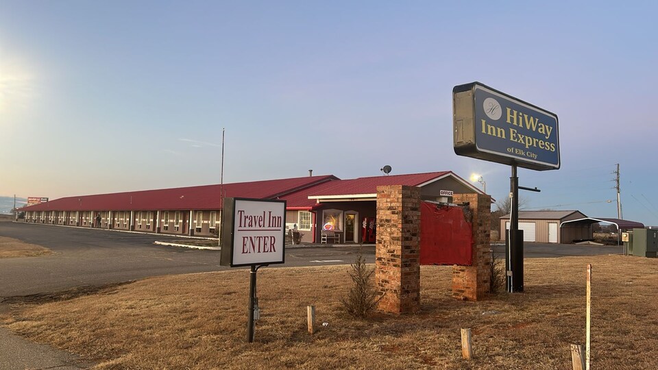 HiWay Inn Express Elk City Route 66, Elk City, OK , Elk City, OK 
