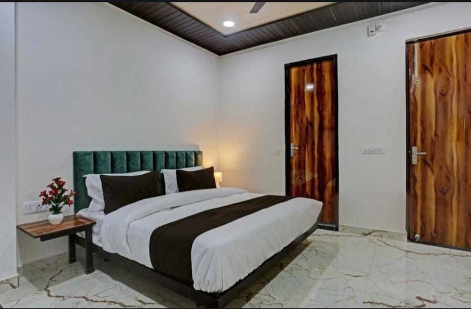 Hotel O Bella Express, Rohini Delhi, Delhi