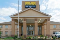 Regency Inn & Suites Houston East I 10