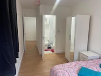 OYO Dorset House At Upton Park