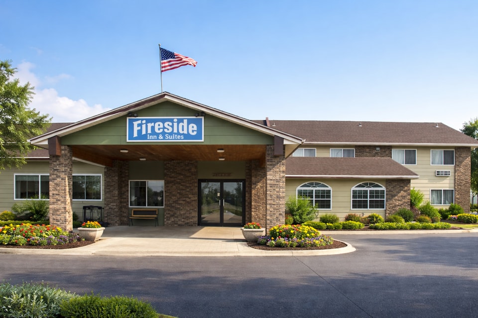 Fireside Inn and Suites, C58301, Devils Lake, ND