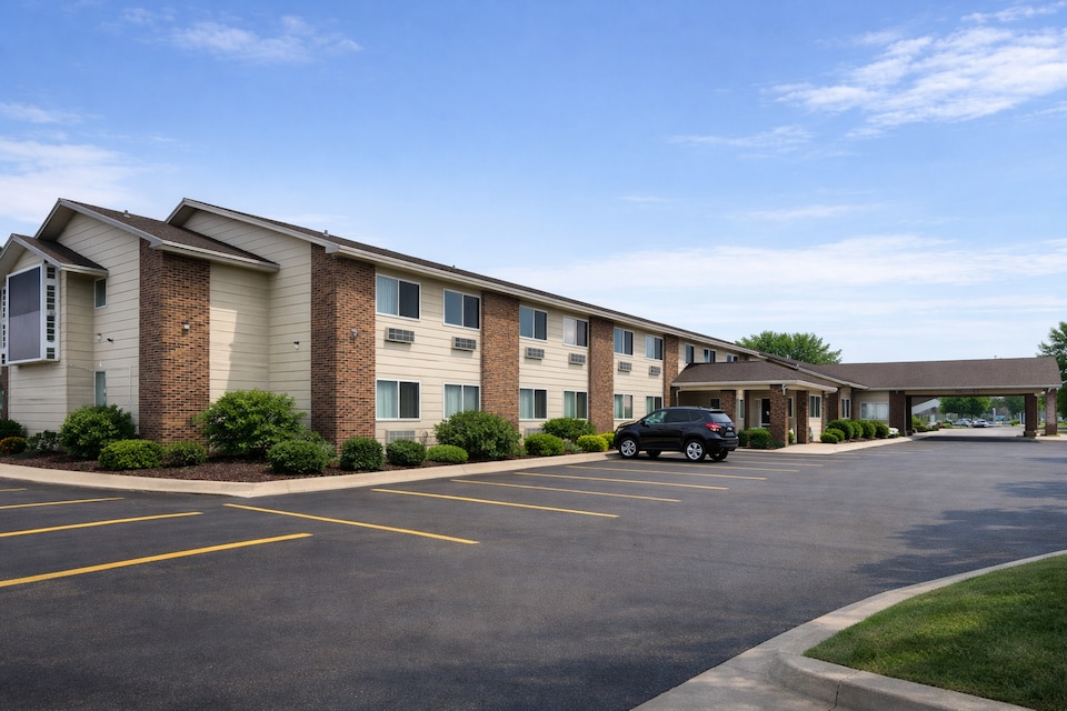 Fireside Inn and Suites, C58301, Devils Lake, ND