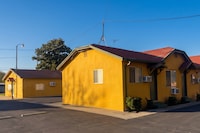 Oak Motel Modesto CA 