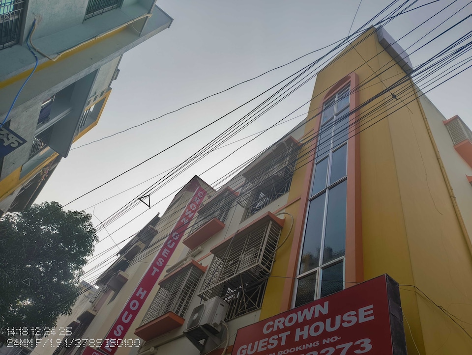 Hotel O Crown Guest House , Ruby Hospital Kolkata, Kolkata