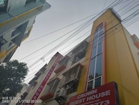 Hotel O Crown Guest House 