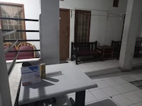 OYO 95096 Dewi Sudirman Guest House