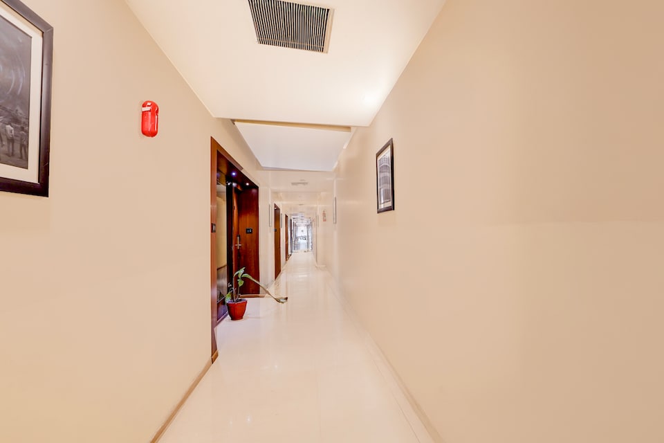 Super Townhouse ORR Marathahalli Formerly Krishna Boutique, Marathahalli Bangalore, Bangalore