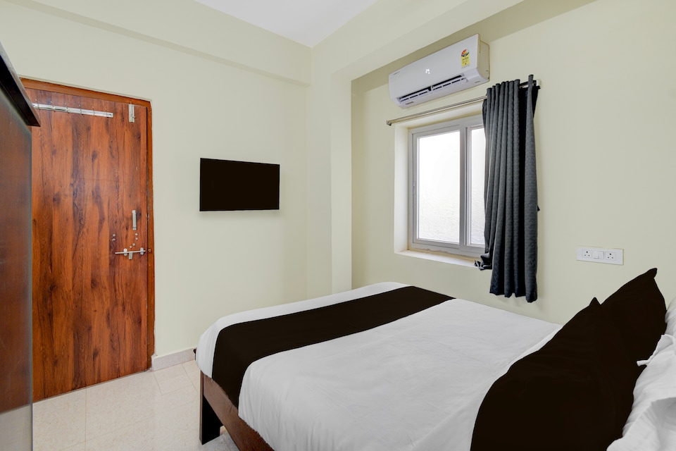 Collection O Green Hills Road Formerly Hotel LN Stays, Kukatpally, Hyderabad