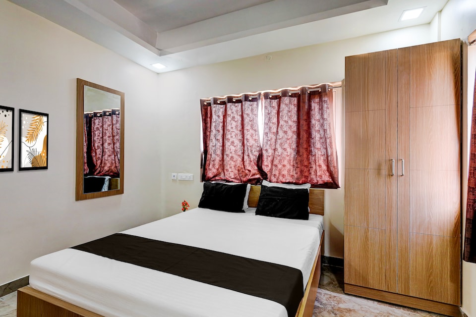 Townhouse Arumbakkam Metro Station Formerly Radha Jayam Residency, Sriperumbudur Chennai, Chennai