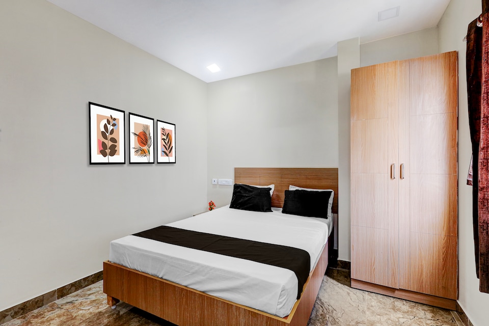 Townhouse Arumbakkam Metro Station Formerly Radha Jayam Residency, Sriperumbudur Chennai, Chennai